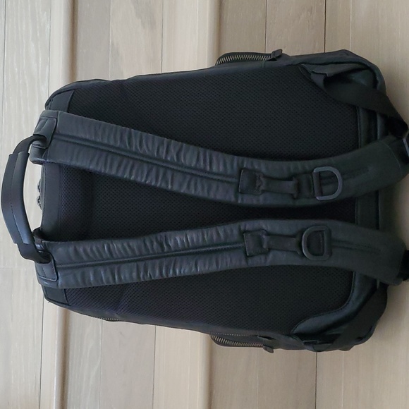 Rare Collectable: Tumi Alpha Bravo Knox Genuine Leather Backpack in Black Pole - Picture 8 of 15